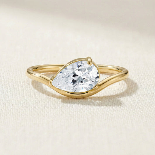 Wave Pear Ring
